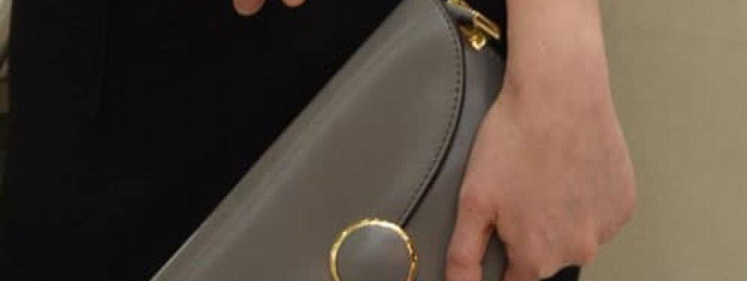 Коя е вашата дамска чанта според начина на носене?